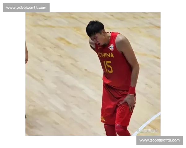 周琦爱子幼儿园毕业!与男篮叔叔互动害羞萌翻全网 周琦爱子幼儿园毕业!与男篮叔叔互动害羞萌翻全网